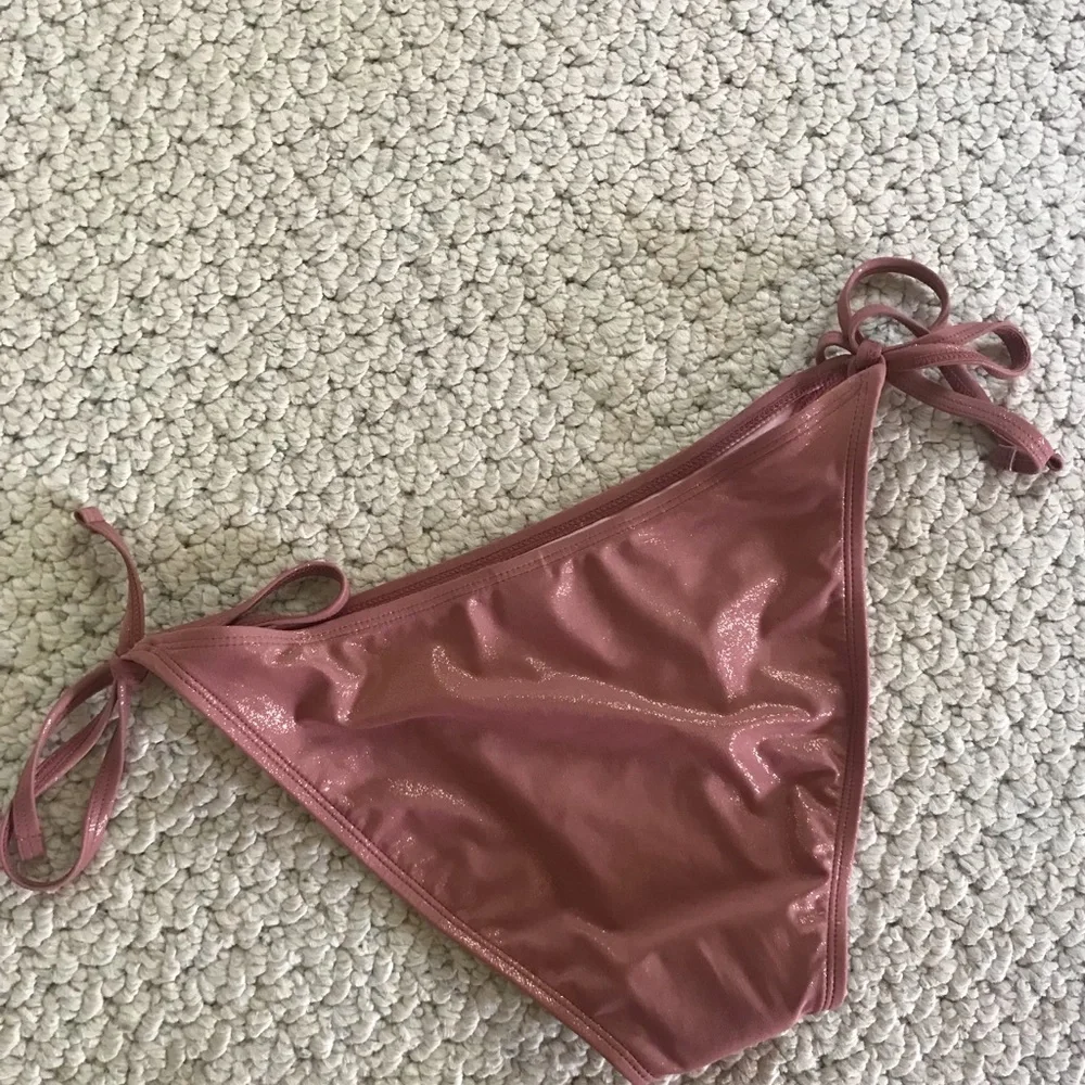 NWOT Mae Bikini Side Tie Bottom